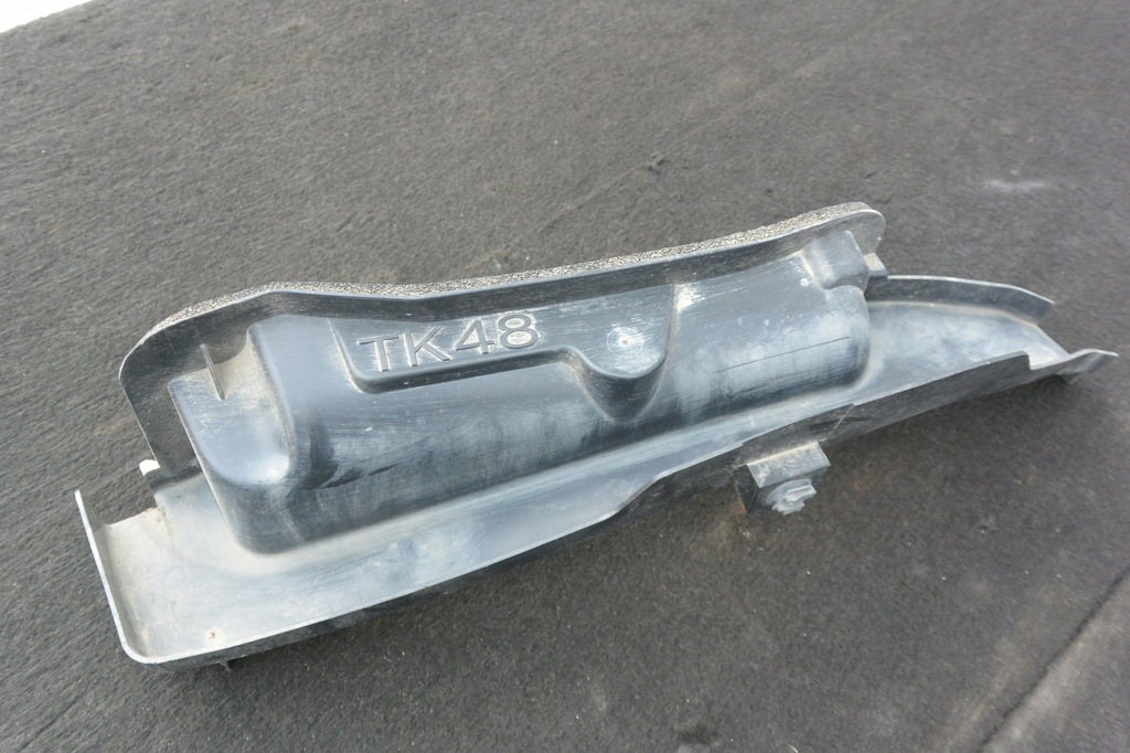 фото №6, Mazda cx9 ii 16- воздухозаборник направляющая воздуха ловушка