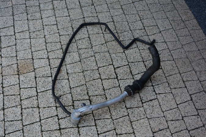 фото №1, Трубы воды audi q7 3,0tdi 7l6122291ad