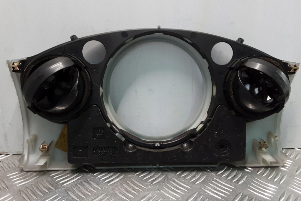 фото №3, Защита спидометра mini cooper r50, r53 7055703 1.6l бензиновый 2001