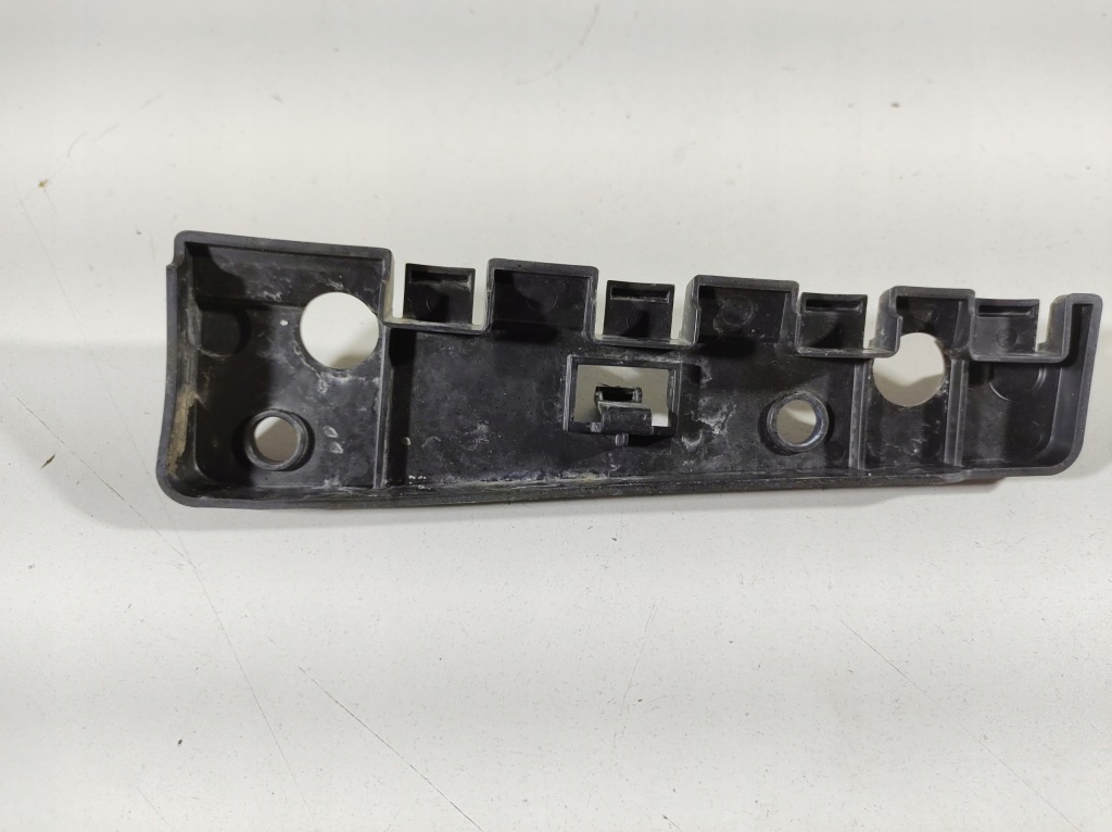 фото №8, Volvo v60 18r- напрямна кронштейн праве