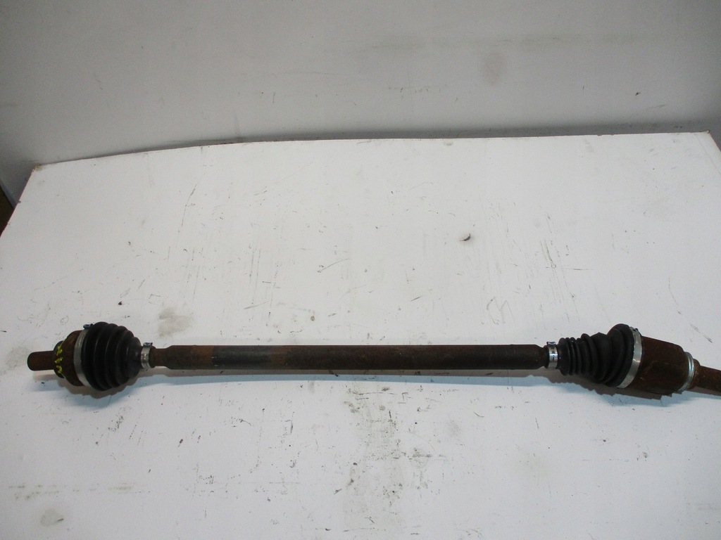 фото №1, Приводной вал правая renault twingo iii 396004528r