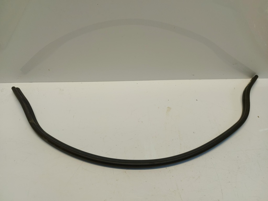 фото №1, Skoda scala прокладка капот 654823723