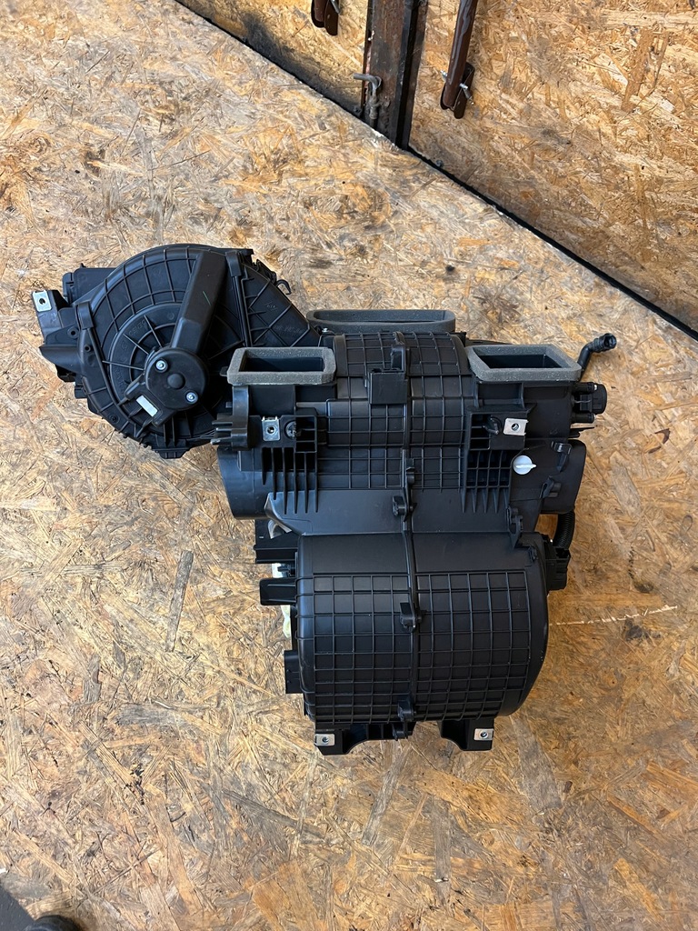 фото №2, Отопитель кондиционер renault master iv вентилятор