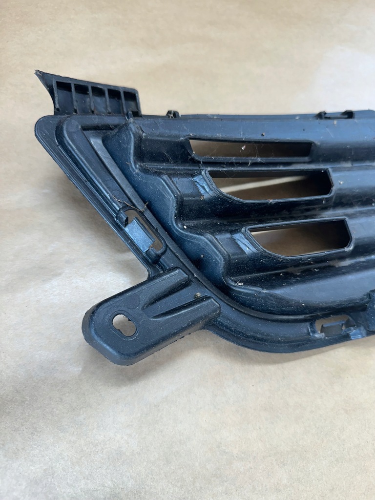 фото №8, Mitsubishi outlander iii решётка средняя перед 6402a233