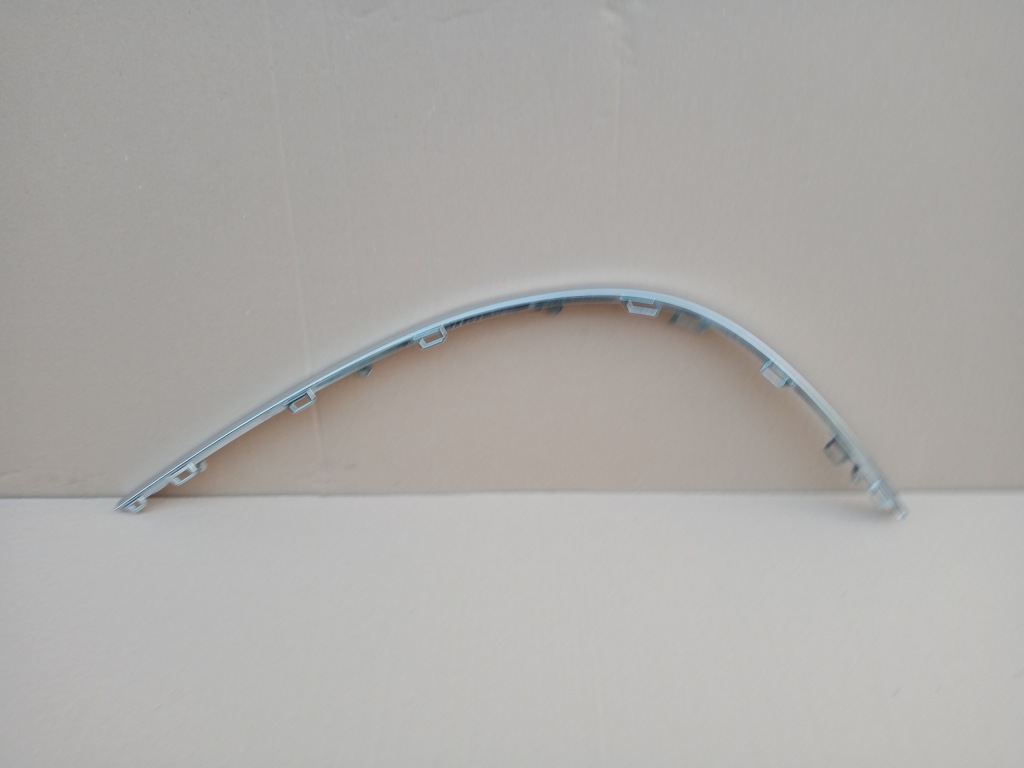 фото №1, Audi a8 d5 правый хром молдинг бампера задняя