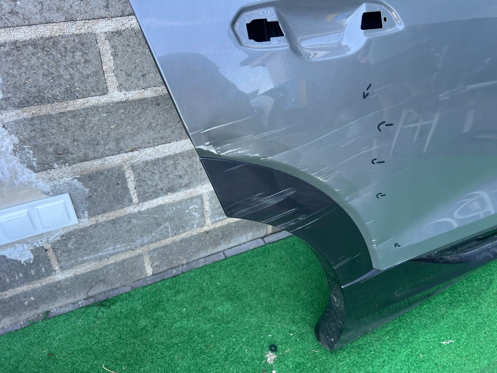 фото №10, Audi q8 e-tron 4ke 2019- дверь правое задние правый задняя