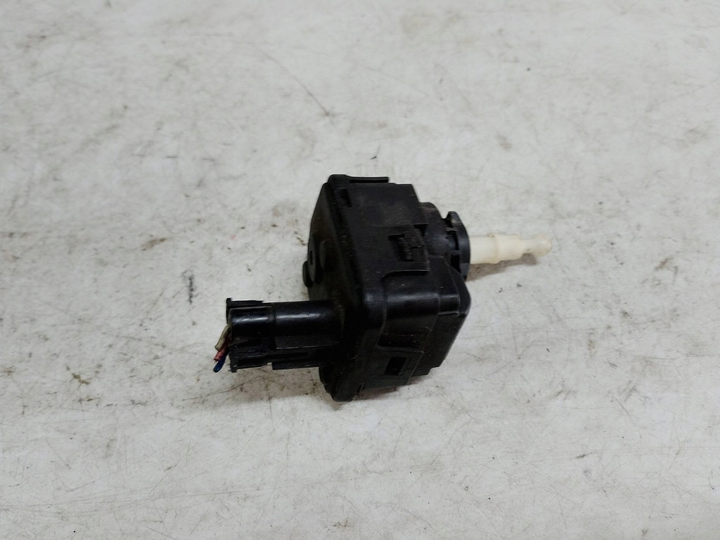 фото №5, Volvo моторчик фара 007282-32 europa