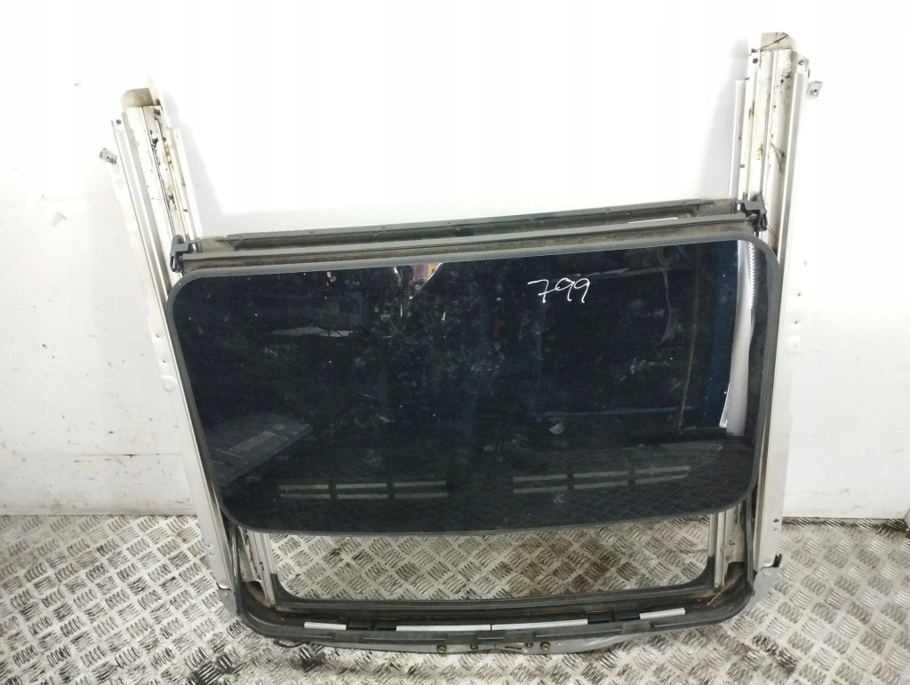 фото №1, Mercedes-benz ml w164 2010 люк комплект