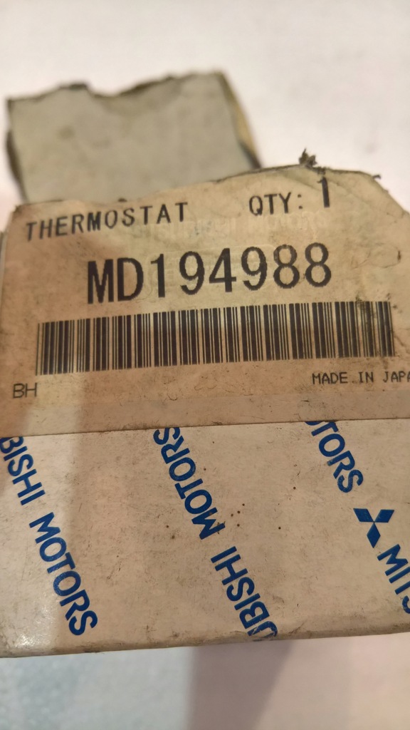 фото №7, Chrysler sebring dodge stratys avenger 2.0 2.4 2.5 3.0 термостат md194988