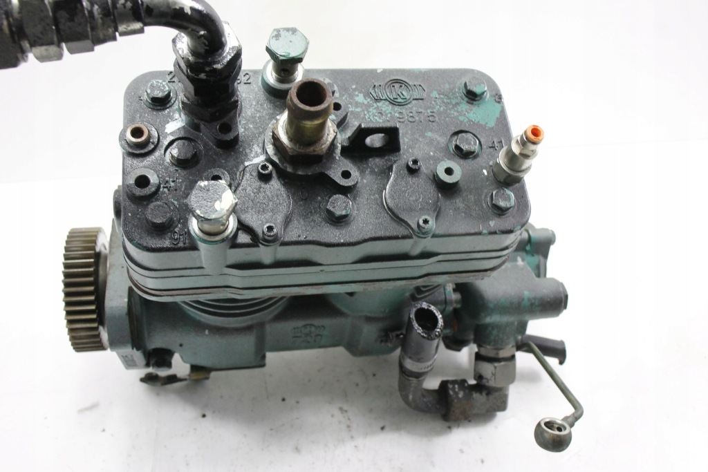 Купить Головка компрессор dwutłokowa 04905533 насос воздуха б/у исправна