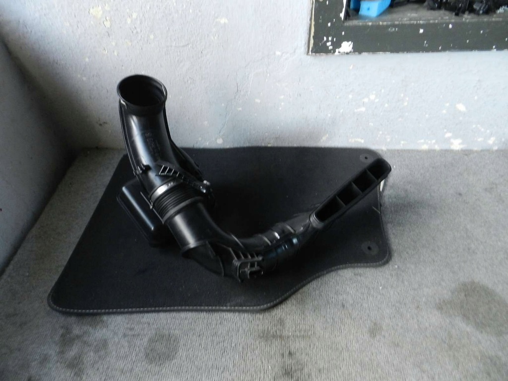 фото №7, Bmw x3 f25 2.0d резонатор воздуха воздухозаборник 7810746