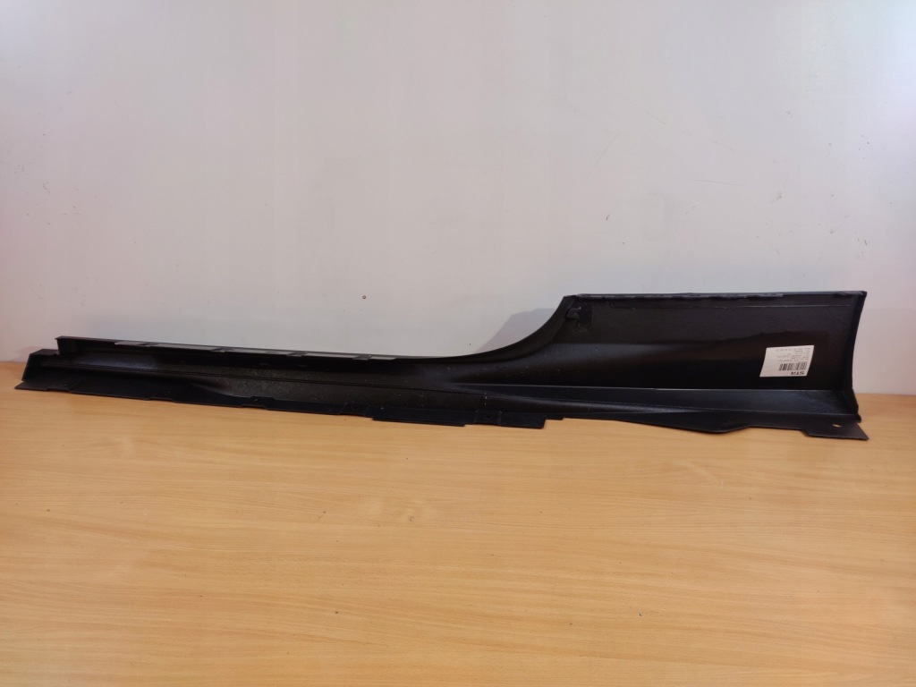 фото №4, Ferrari f8 tributo superfast правий поріг накладка r