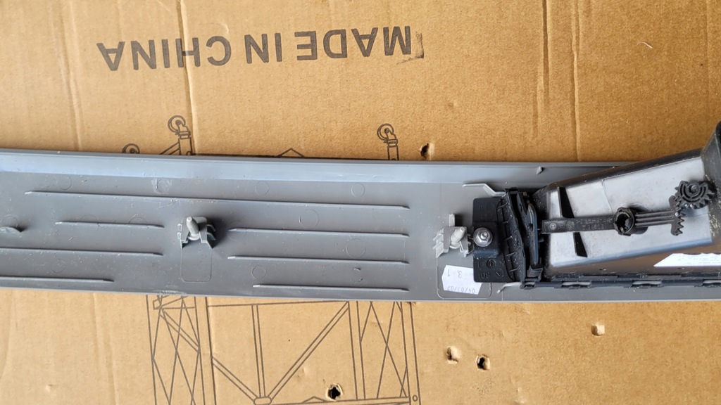 фото №10, Молдинг декоративная консоли bmw 3 e90 e91 e92 e93 оригинал демонтаж