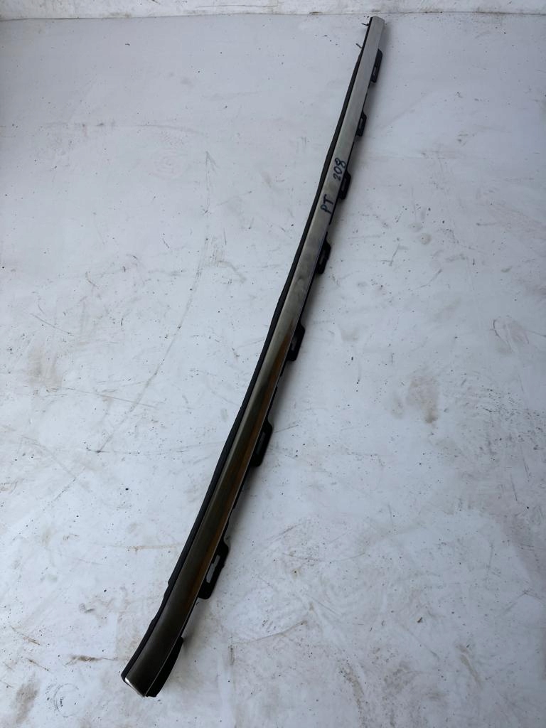 фото №1, Молдинг двері правий задня peugeot 208 хром