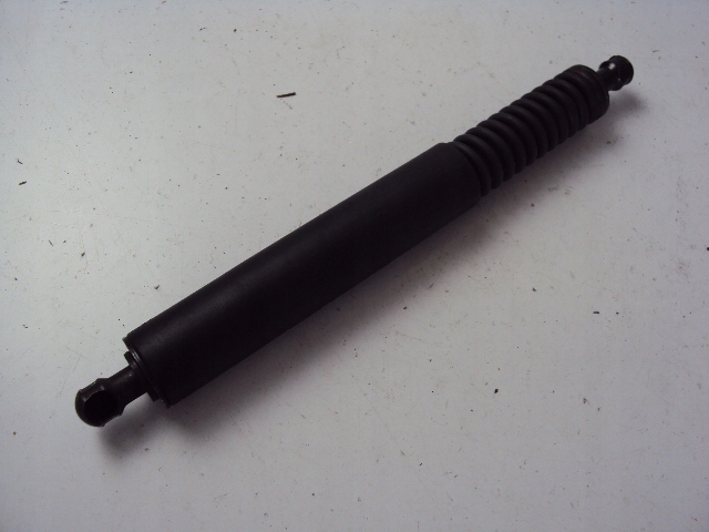 фото №1, Привід кришки задня vw touareg 2003-