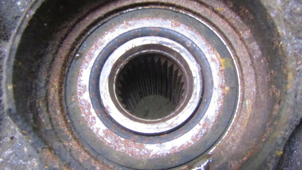 фото №7, Hyundai ix20 поворотный кулак левый перед 10-17 96