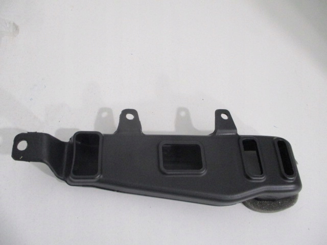 Peugeot rifter труба вентиляції кабіни 9819881880 Доставка