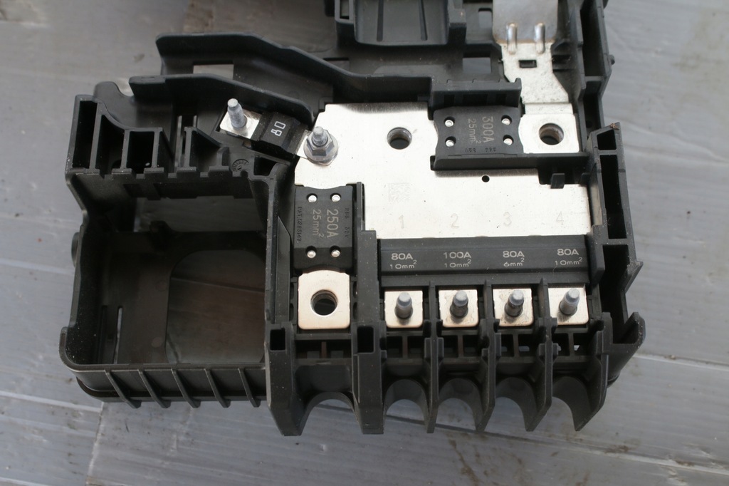 фото №6, Коробка предохранителей клемма corsa e
