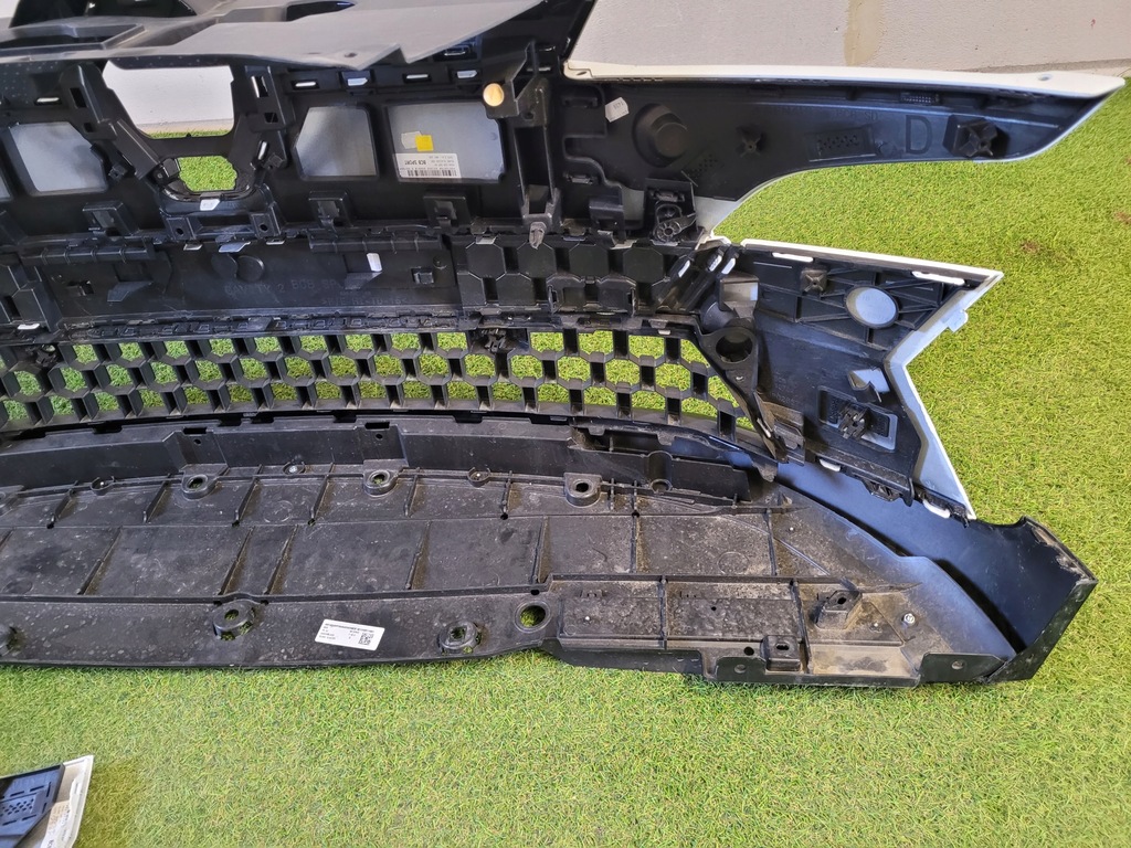 фото №12, Renault megane v 5 e-tech бампер перед передний