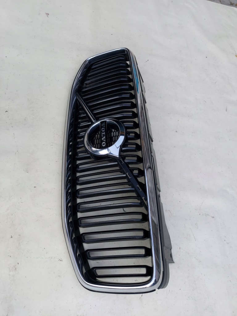 фото №3, Решётка радиатора решётка радиатора хром перед volvo xc60 ii 31425536