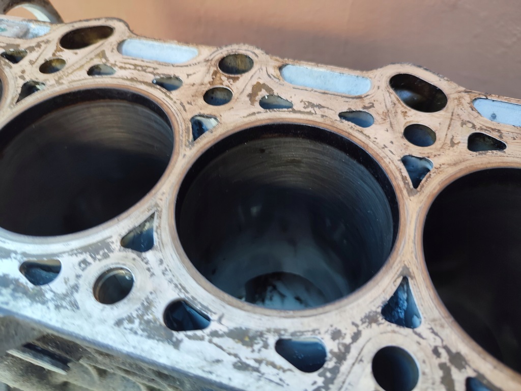 фото №5, Блок двигуна honda 2.2 n22a1