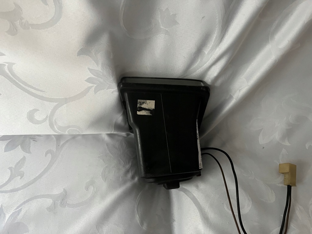 Протитуманна фара правий жовтий fiat uno turbo 1989-oryginał Зі Шроту