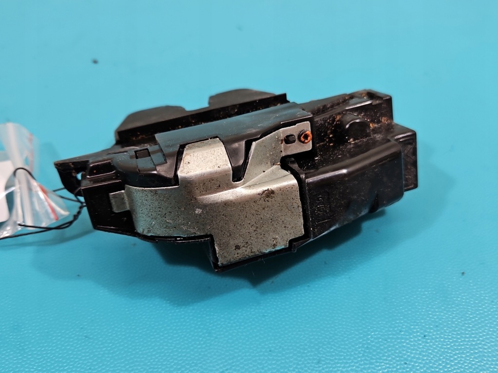 фото №3, Замок крышки задняя citroen c4 grand picasso i 06-13 hb 3pin