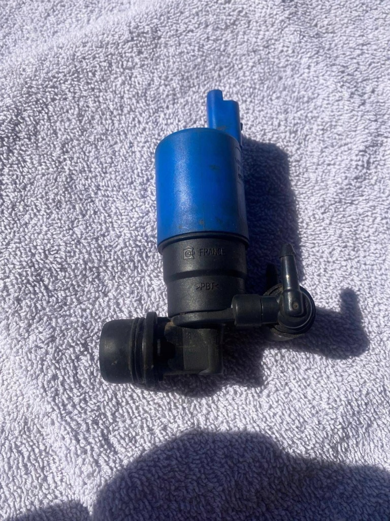 Купить Помпа омывателя  peugeot 308 6434a8