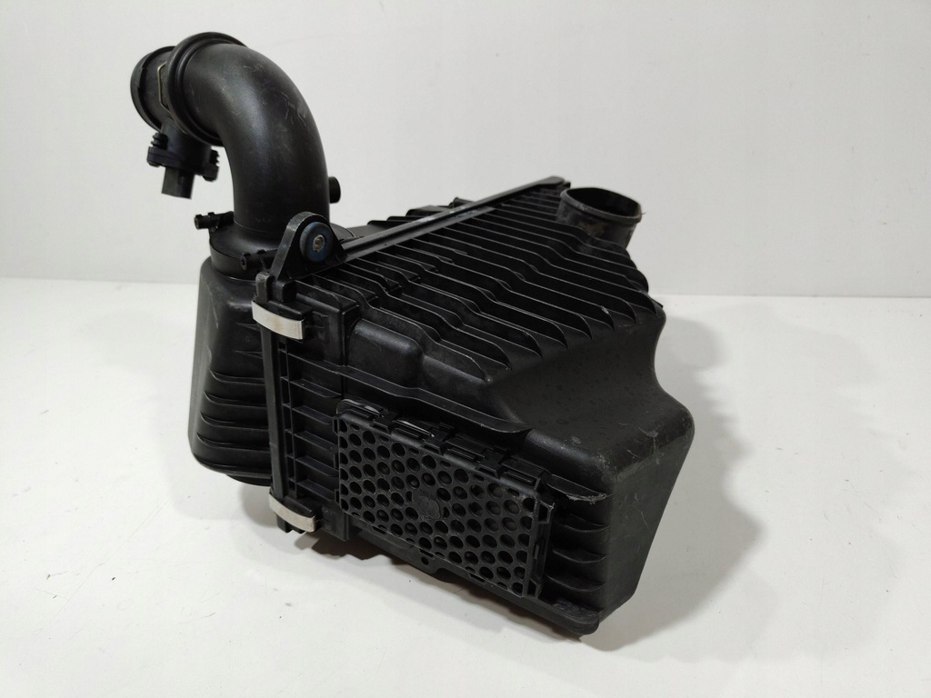 фото №9, Porsche cayenne 9pa корпус фильтра воздуха 7l5129607d