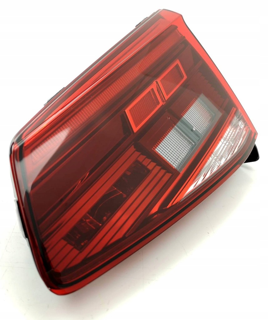 фото №1, Nowa org лампа правий задня led vw passat b8
