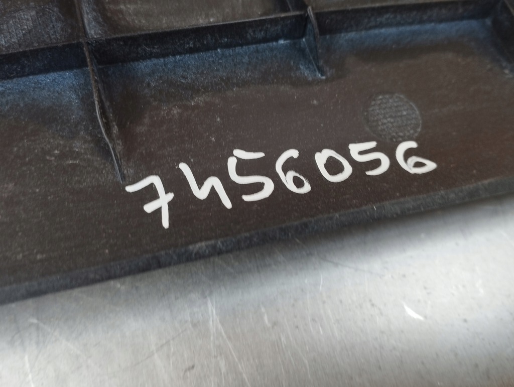 фото №10, Bmw 1 f40 молдинг багажника верхний 7456056