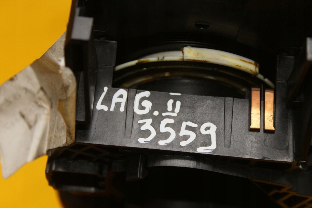 фото №12, Рычаг переключатель лента laguna ii 8200012243