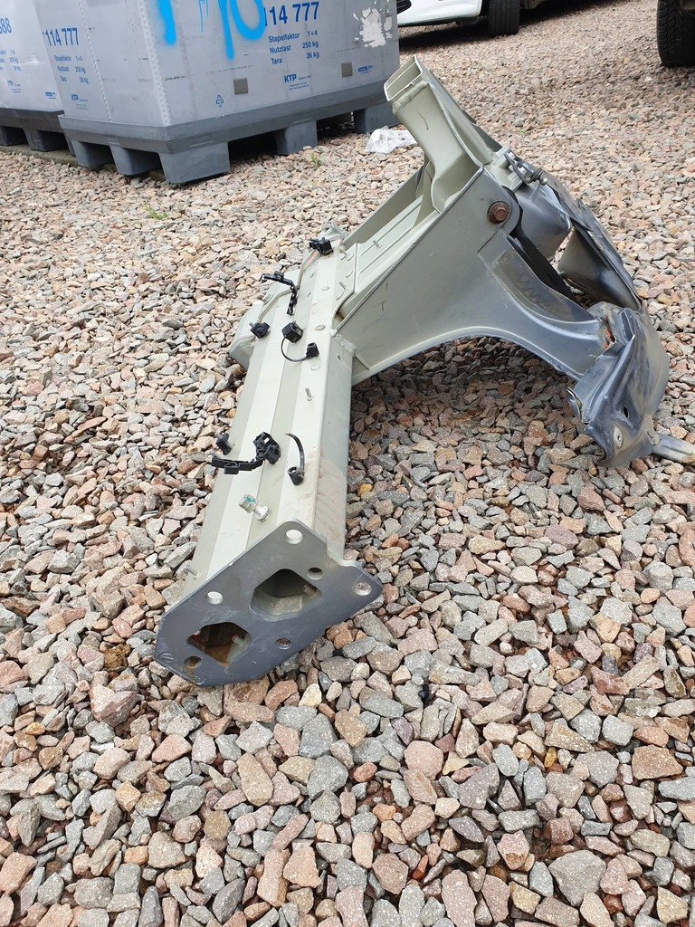 фото №4, Tesla s четверть левый перед