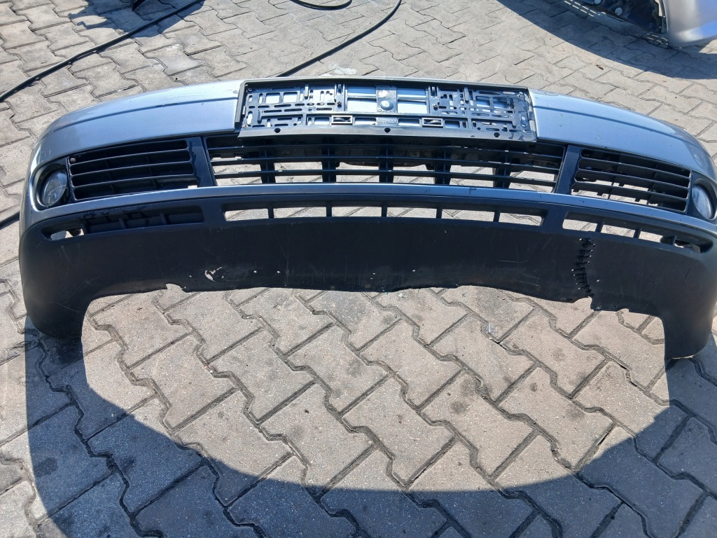 Бампер перед audi a4 b5 рестайлінг  протитуманні фари Зі Шроту