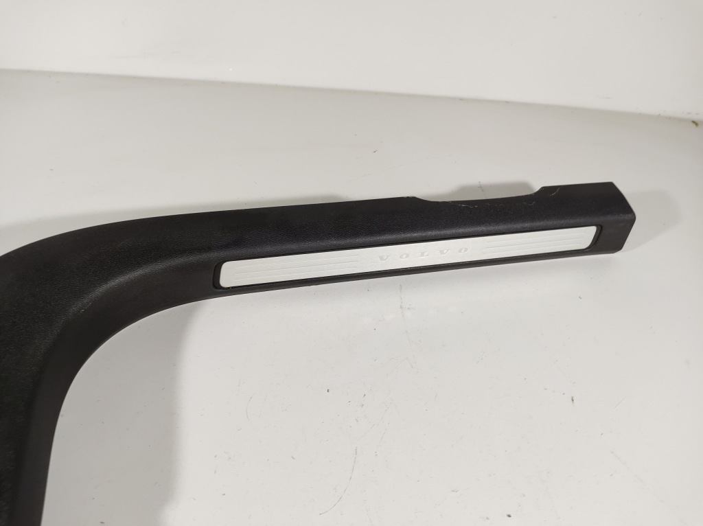 фото №3, Volvo v60 18r- молдинг накладка порог левая