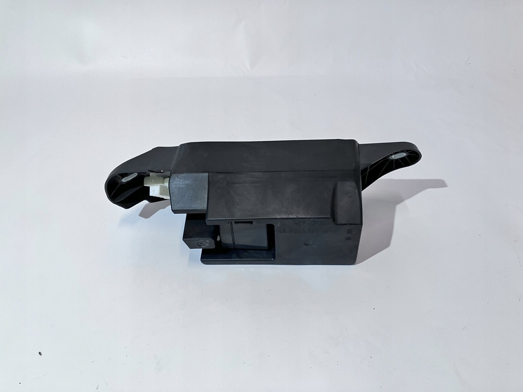 фото №1, Кронштейн аккумулятор mercedes gla x156 w156