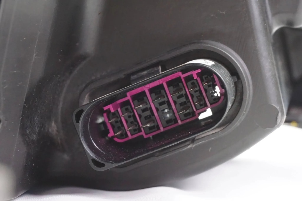 фото №11, Лампа левая передняя ксенон audi a6 c7 4g0941043