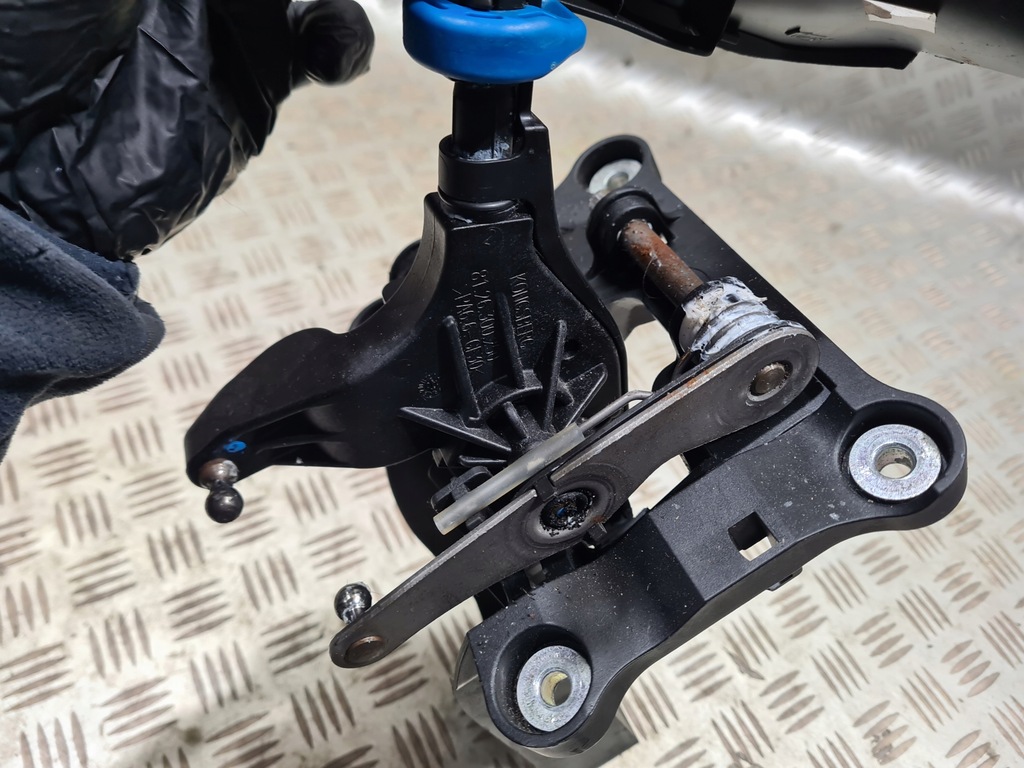 фото №7, Домкрат вибірник перемикання передач meriva b 1.4 16v 5 передач