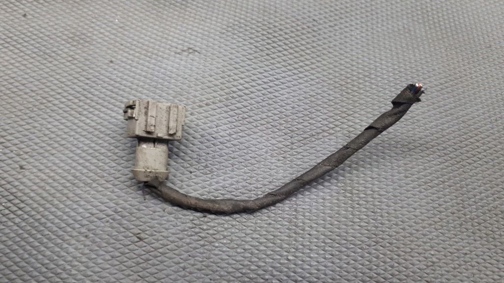 фото №1, 1928404420 штекер bosch