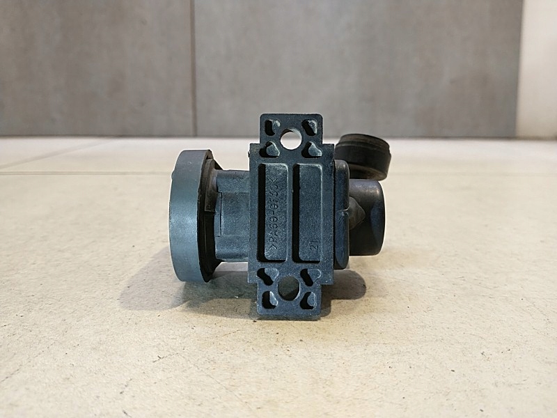 фото №16, Клапан вакууму saab 93 2.2 tid 09128022