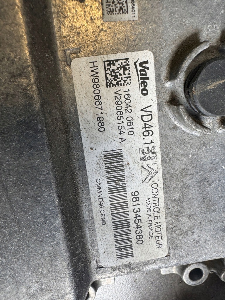 Купить Peugeot 2008 2 2019 блок управления / модуль ecu9813454380