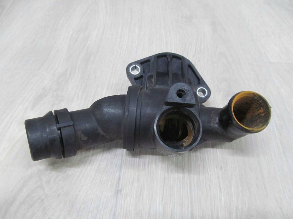 Купить Vw audi 2.0 tfsi axx корпус термостата 06f121111f