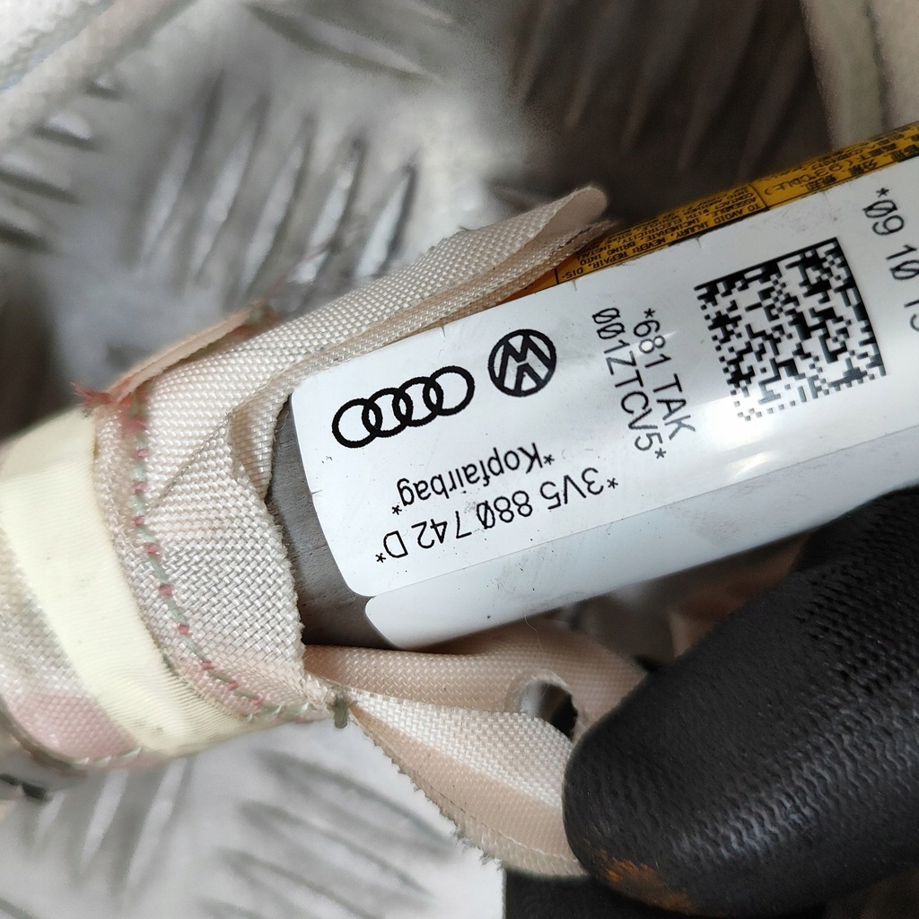 фото №5, Skoda superb b8 3v 2016 правая сторона шторка безопасности подушка безопасности