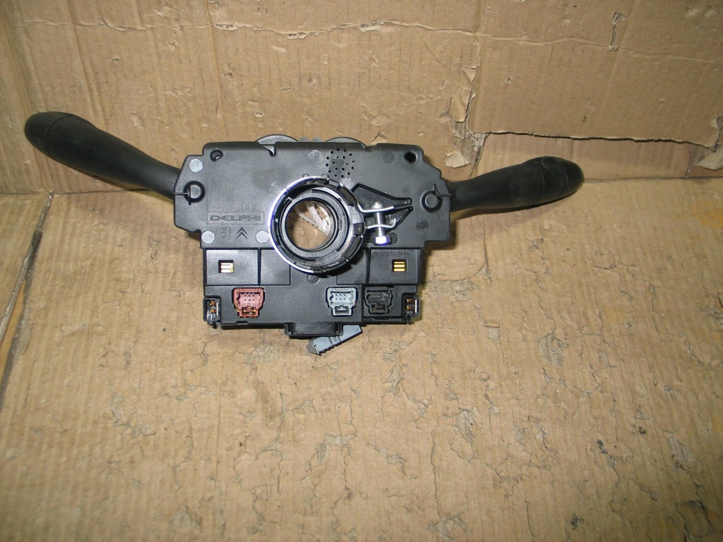 фото №12, Переключатель комбинированный citroen c4 c5 berlingo peugeot 206 307 96605602xt