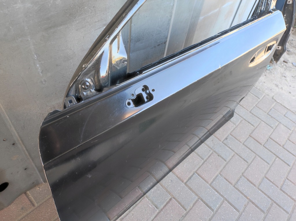 Купити Двері lexus ls v od 2017 передні ліва