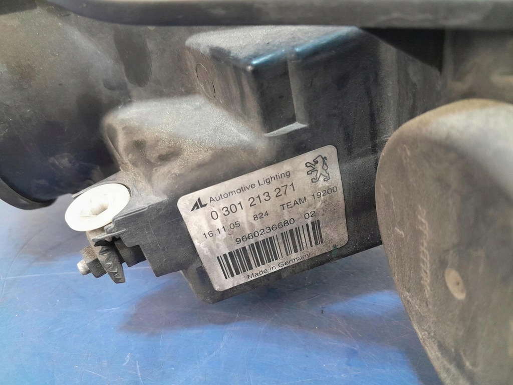 фото №10, Peugeot 407 i фара лівий ксенон 0301213271