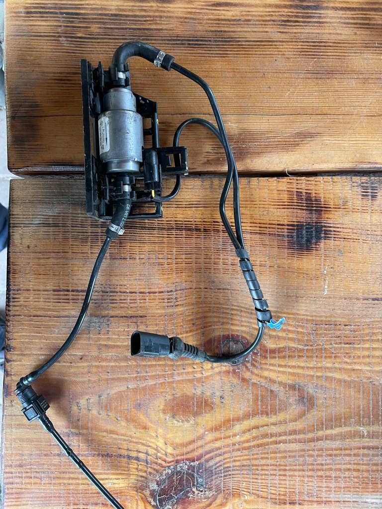 фото №1, Помпа webasto vw 5q0201607j