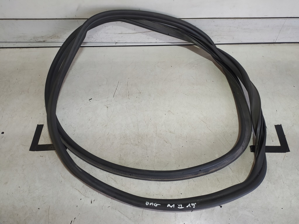 фото №1, Audi a1 ii 82a прокладка крышки багажника 19-