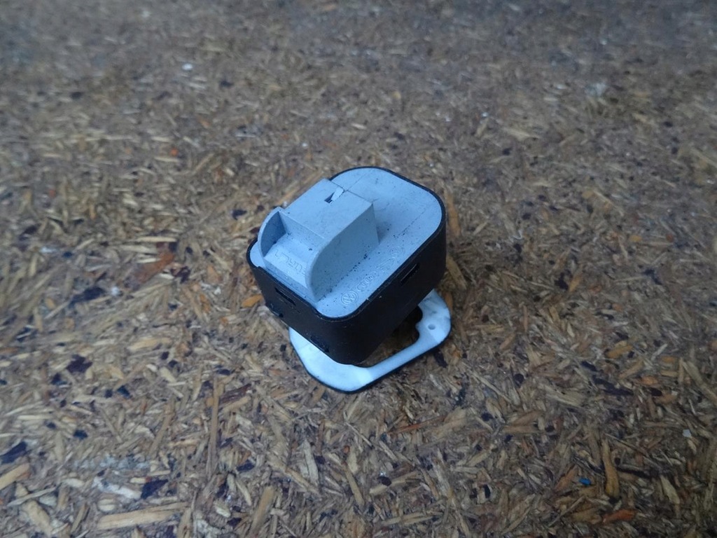 фото №13, Audi a3 8p 03-12 переключатель регулировки зеркал 8e0959565