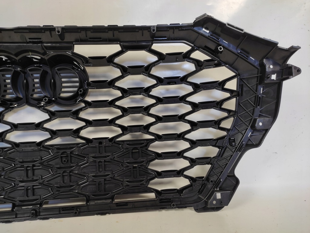 фото №11, Audi q3 ii s-line sportback 83f решётка радиатора решётка радиатора радиатора black 2018-